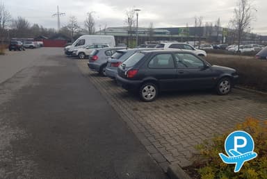 Flughafen Parkplatz DUS - Düsseldorf, D-Flughafen Term. B/C, Flughafenstraße 120 4